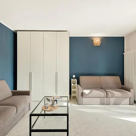 Splendido Monolocale Con Spazioso Giardino E Veranda A 500 Mt Dal Mare アパート